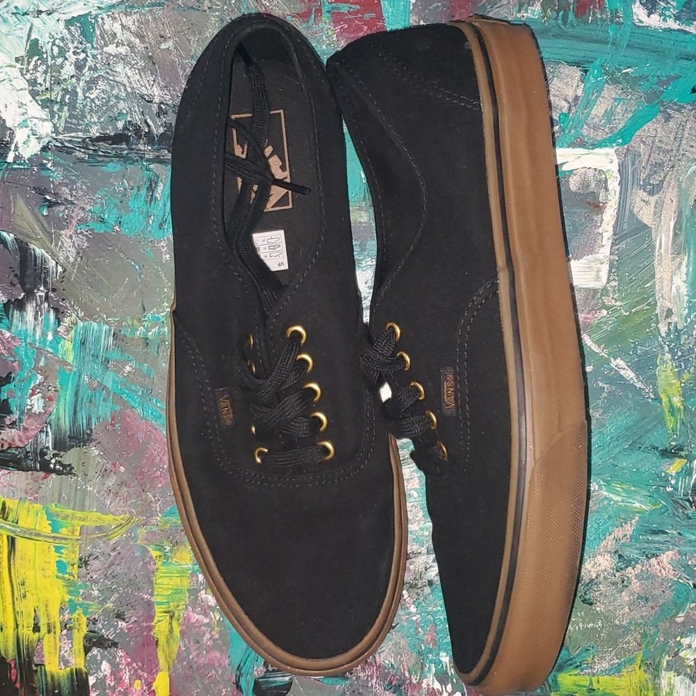 Vans Men’s Black Suede Authentic with Gum Sole